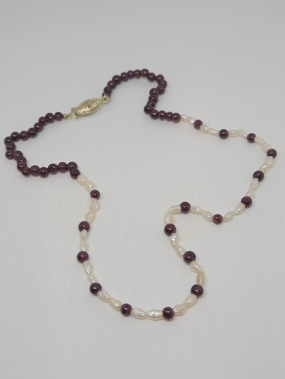 * Vintage Real Rice Pearls And Garnet Necklace